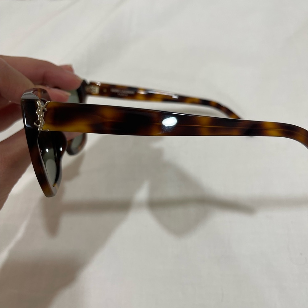 Tortoise Shell Square Sunglasses - Picture 2 of 5
